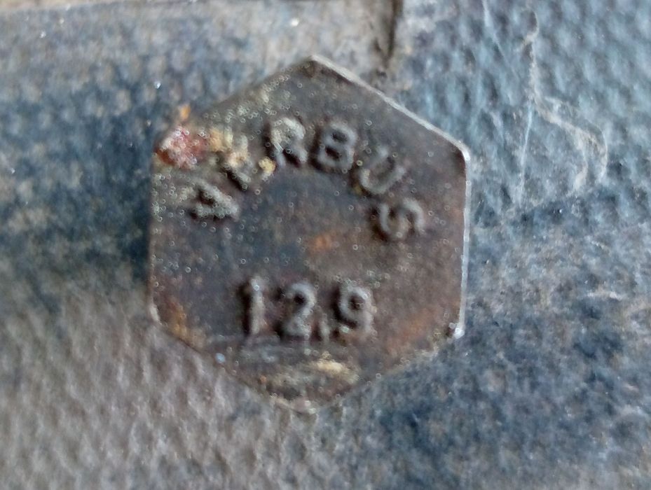 Болты  разные...