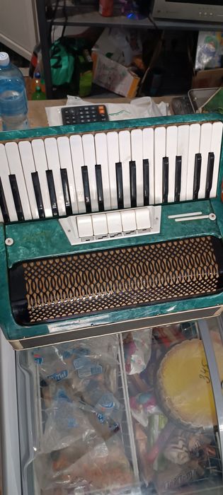 Продам муз інструменти ціну уточнюйте