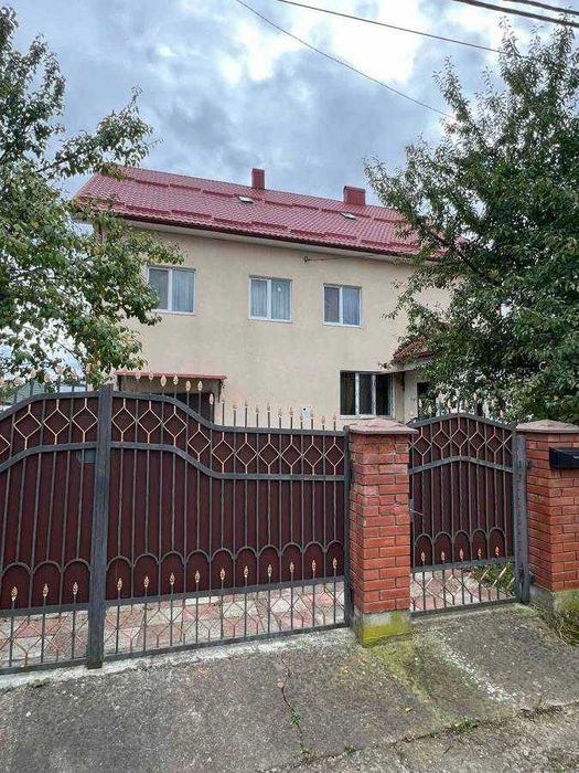 Готовий будинок у Крихівцях