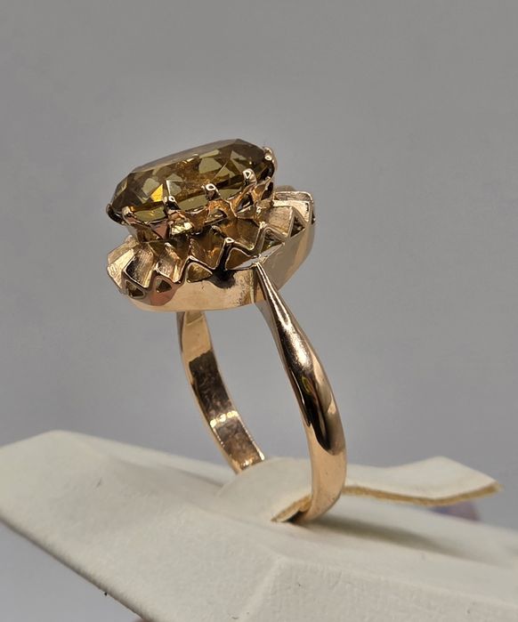 Золотое кольцо с цитрином ссср