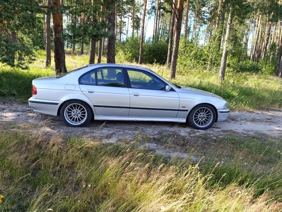 В продаже бмв е39 3.0