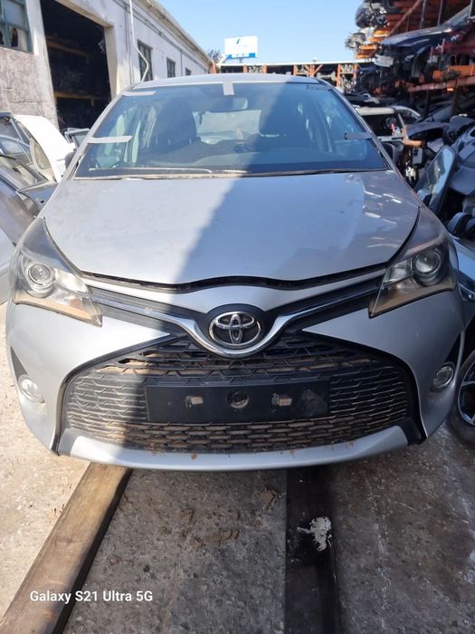 TOYOTA YARIS (P13)  1.3 de 2015 para peças