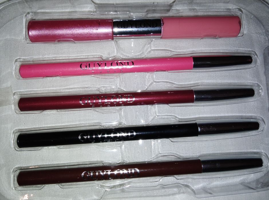 SALDOS - Conjunto maquilhagem Guylond NOVO. OFERTA DE NATAL