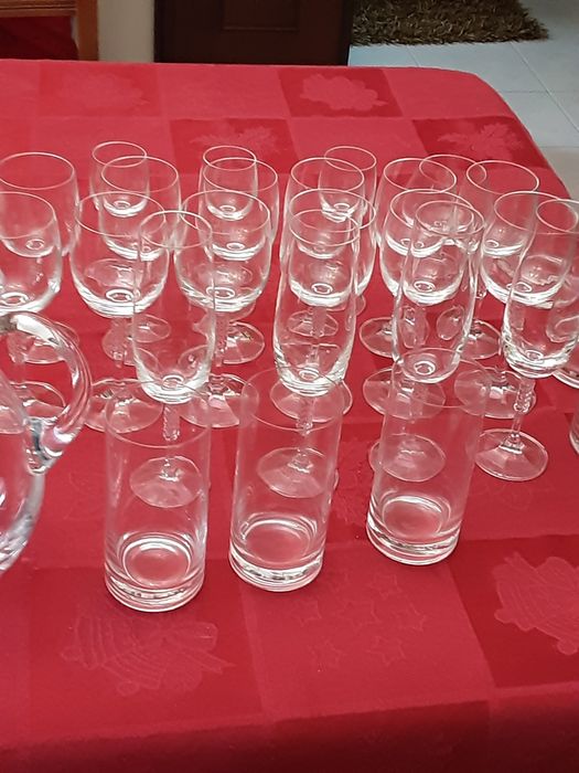 Meio serviço  de copos em cristal da Boémia