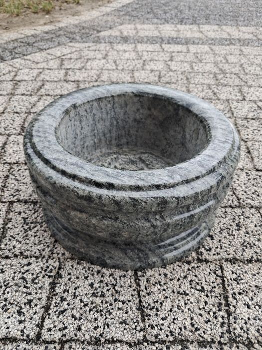 Sprzedam mise na nagrobek