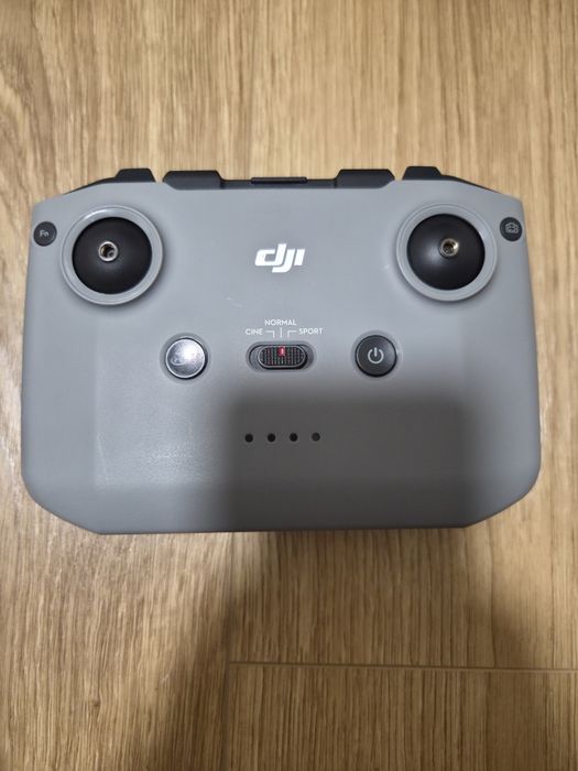 Dron DJI Mini 2 SE Fly More Combo