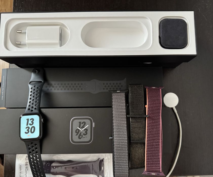 Apple Watch Series 4 44mm Nike Edition.