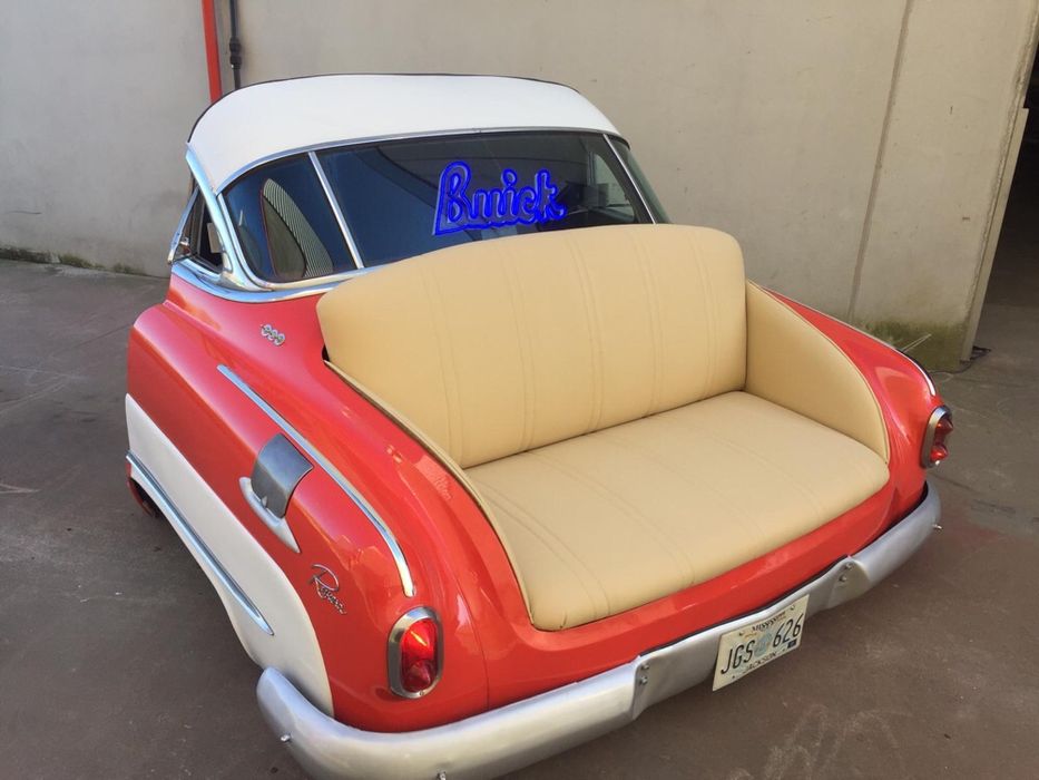 Antigo Sofá Americano. Buick USA.