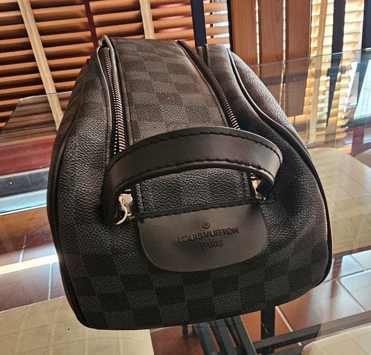 Dopp Kit Toilet Pouch Louis Vuitton