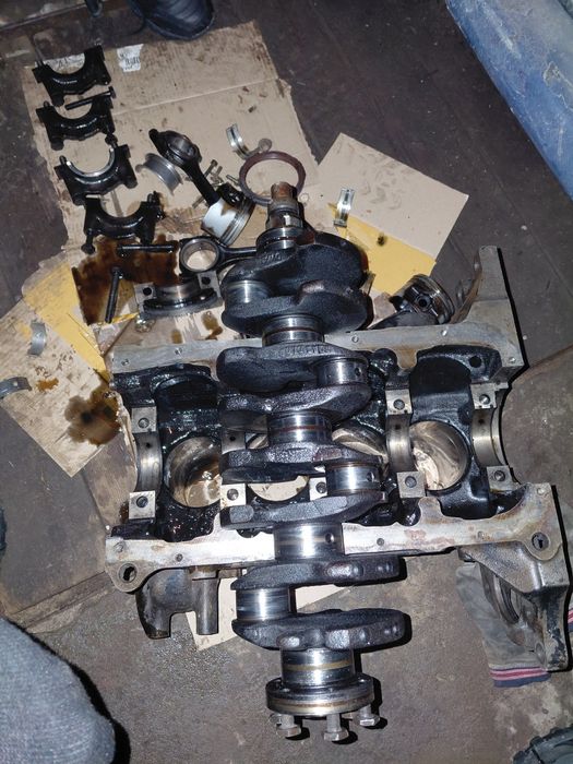 Коленвал коленчатый вал ланос нексия  1.5