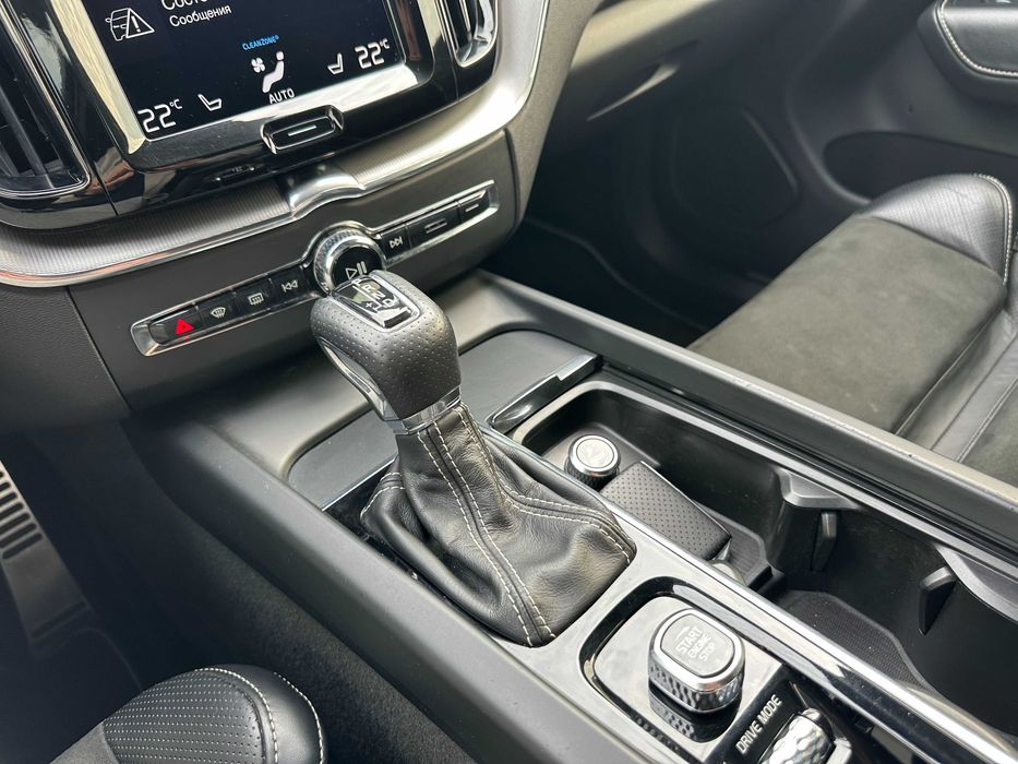 Volvo XC60 R-Design 2017
