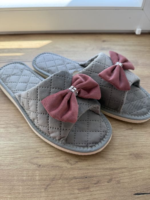 Kapcie damskie szare z kokardką 38