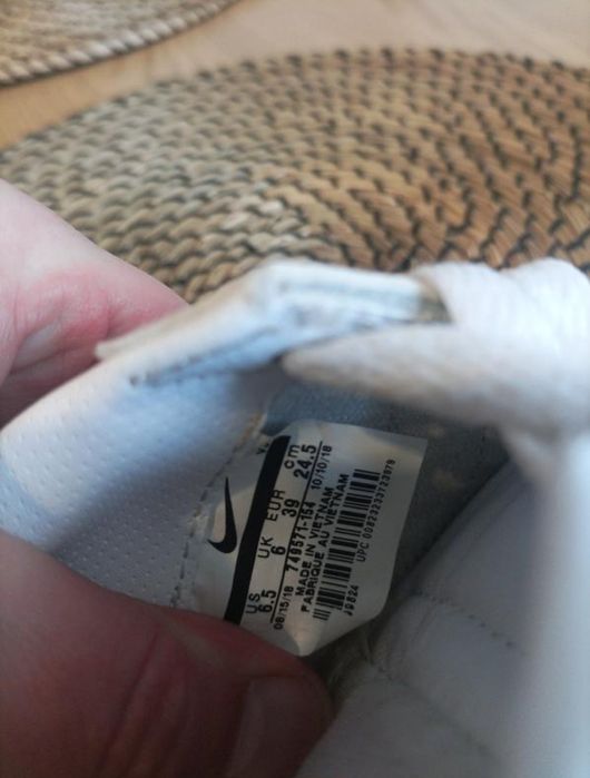 Продам кросівки Nike