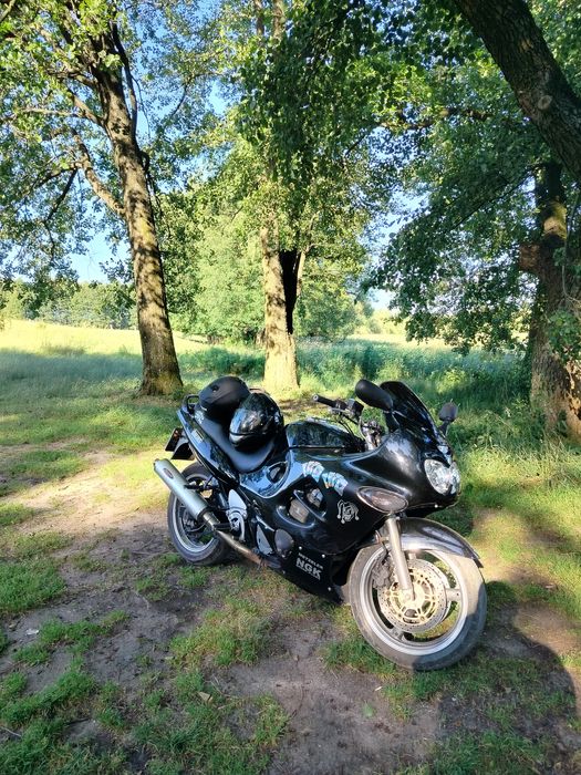 Suzuki GSX 750 F