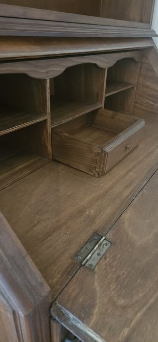 Móvel  escrivaninha