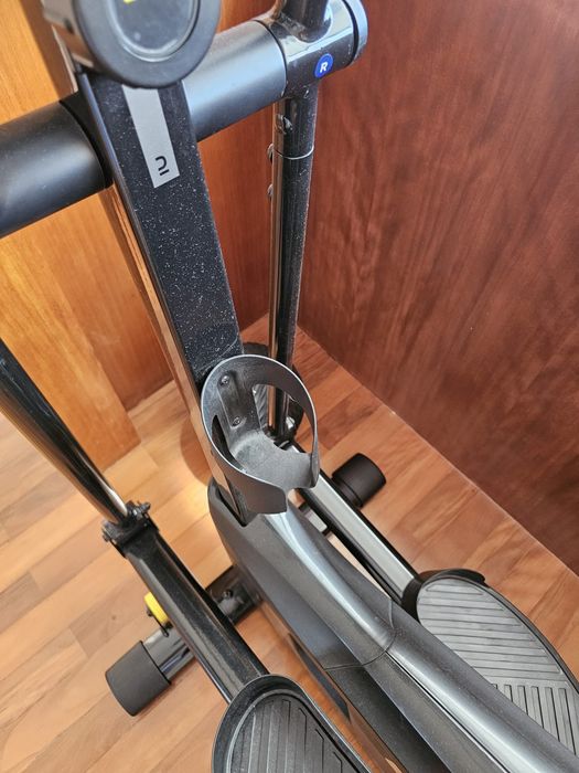 Bicicleta Elíptica Autoalimentada e Conectada EL 540