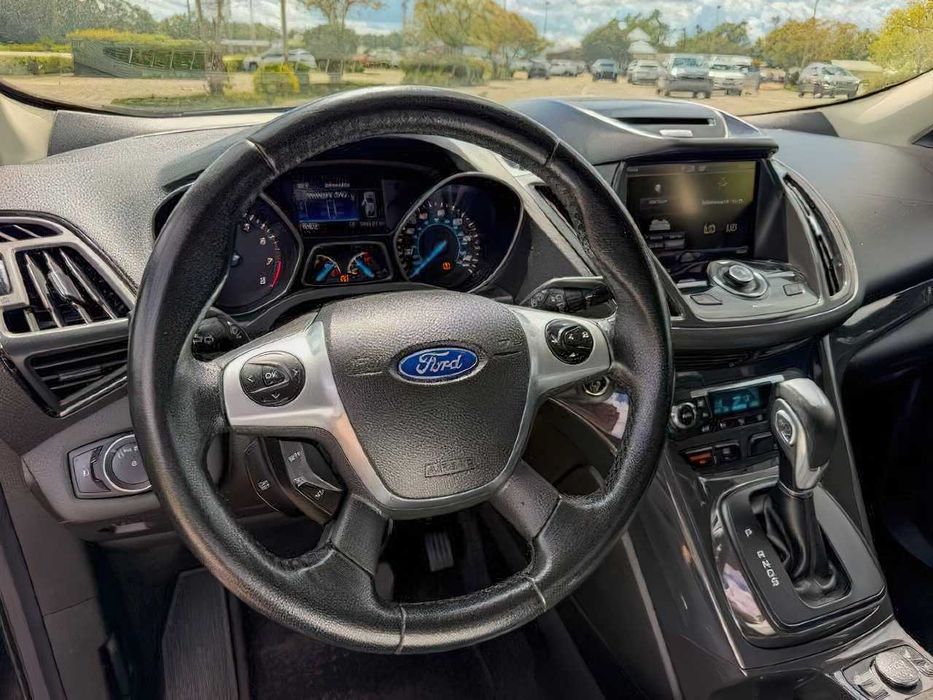 Ford Escape Titanium      2015