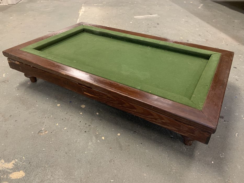 Mesa de bilhar antiga