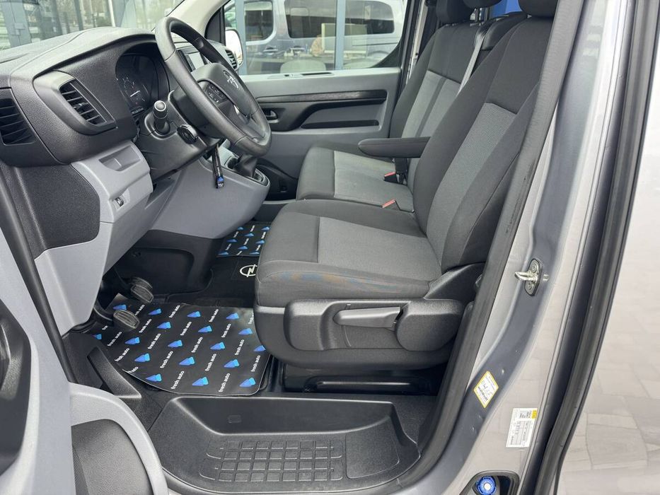 Opel Vivaro 2021 freshauto