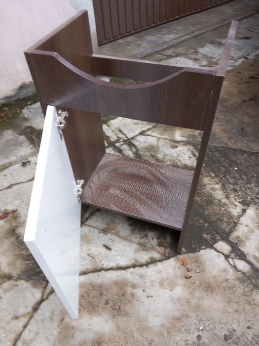 Szafka pod umywalke