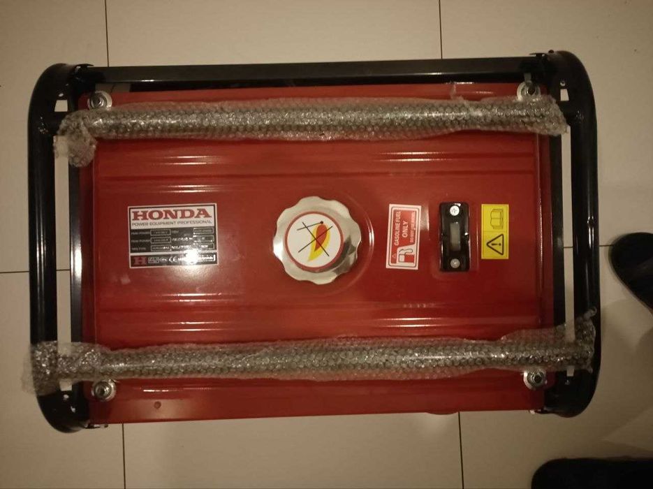 Генератор Honda новий!