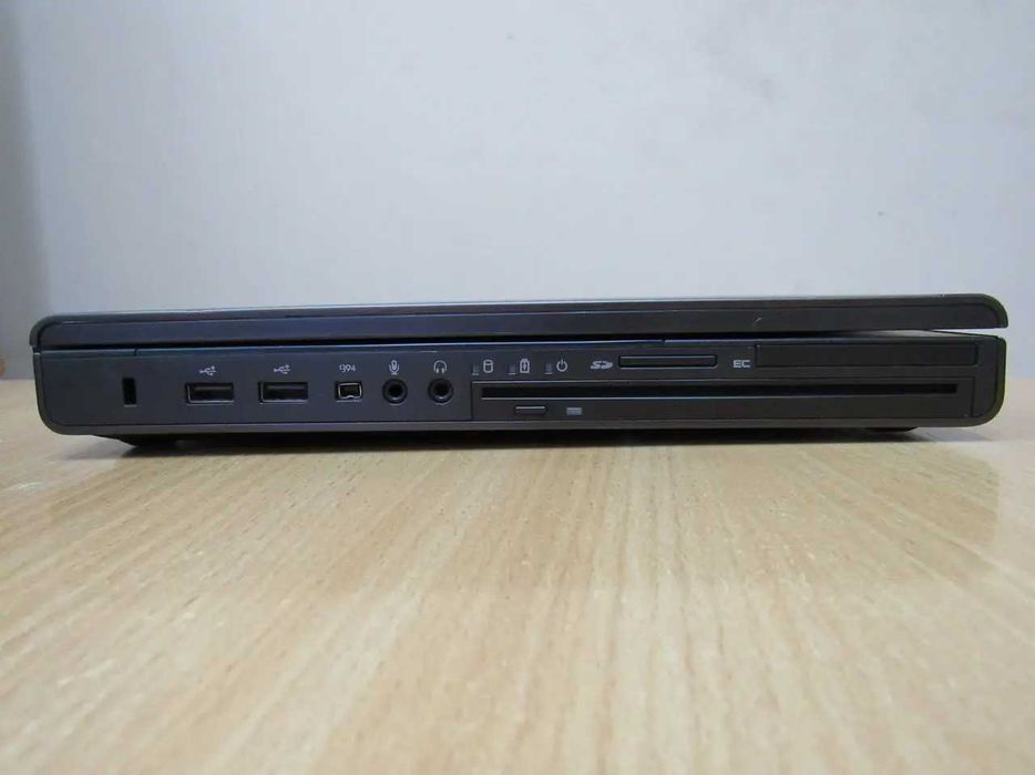 Laptop Dell 15.6"/ Core i7-3740QM / 8Gb RAM/ 240SSD /NVIDIA Quadro 2Gb64283861042562122