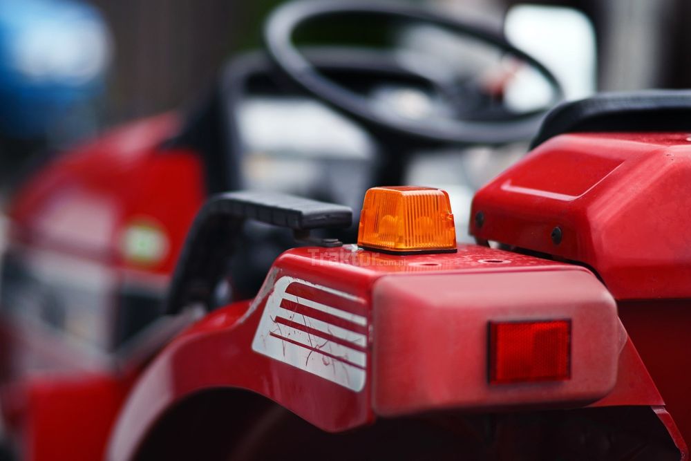 Ciągnik Mitsubishi MT185D 4x4 - 18KM