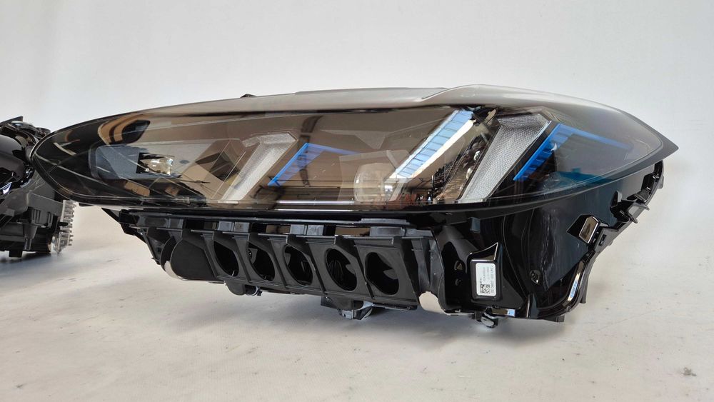 Фари BMW M3 M4 G82 новi. Фара BMW M4 G82 рестайл. Фара BMW G22 рестайл