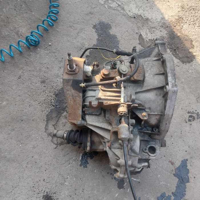 Skrzynia biegów renault master II 2.5.dci