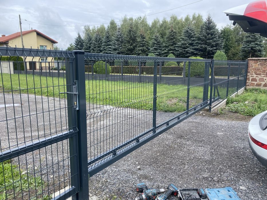Bramy przesuwne furtki przęsła ogrodzenia