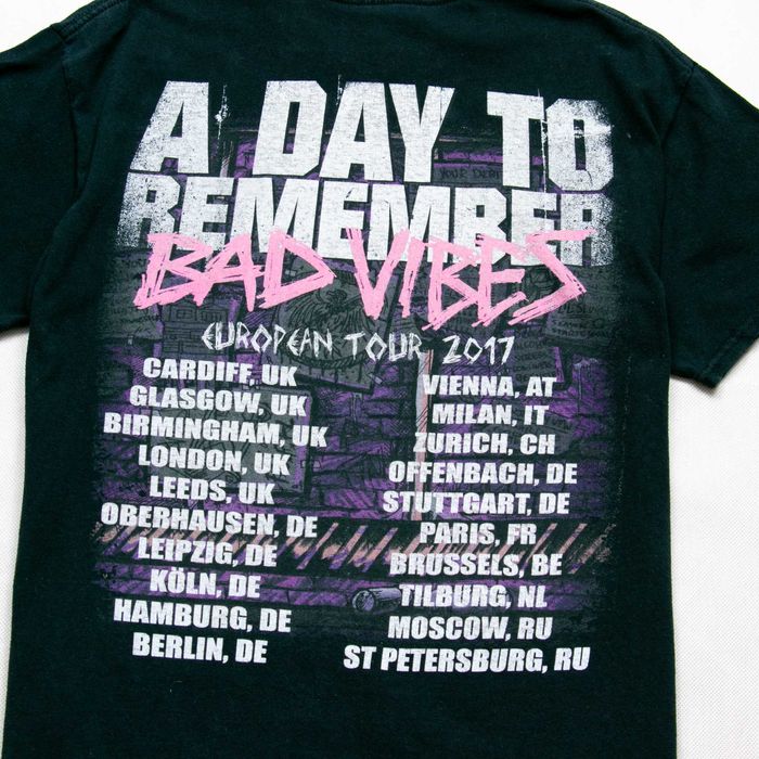 A Day To Remember Bad Vibration 2018 tour t-shirt slim M emo punk