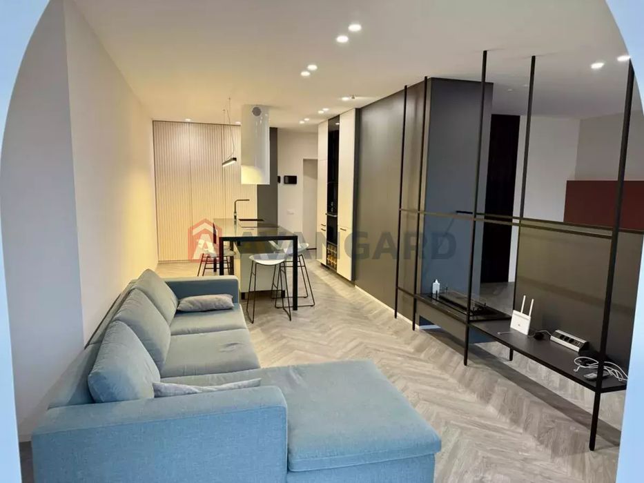 Продам 2к квартиру с дизайнерским ремонтом в ЖК Ривер Парк