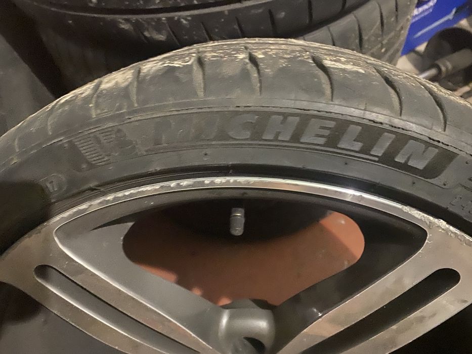 Продам диски з резиною бмв