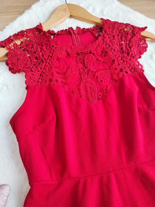 Czerwona elegancka sukienka S36 święta sesja wesele