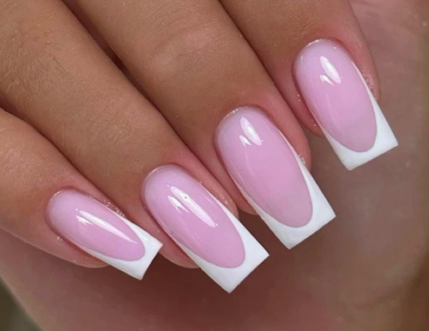 Наращивание,маникюр,педикюр .Позняки,Осокорки.РАБОТАЮ В ОТКЛЮЧЕНИЯ