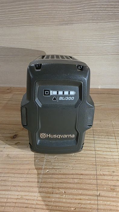Husqvarna 540i XP Акумуляторна ланцюгова пилка з акумулятором і З/У