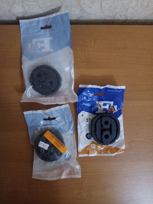 Подушки крепления выхлопной трубы Фиат Добло