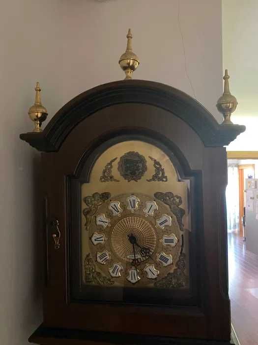Chapel Clock with Pendulums with Certificate64553103521538121