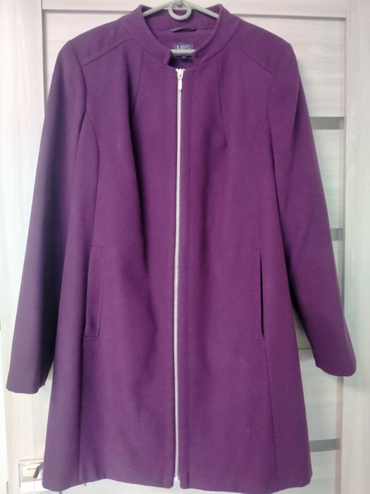 Продам женское полупальто весна-осень