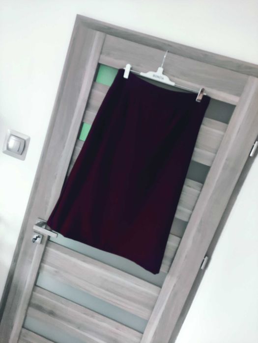 Bordowa trapezowa spódnica midi Reserved roz 40