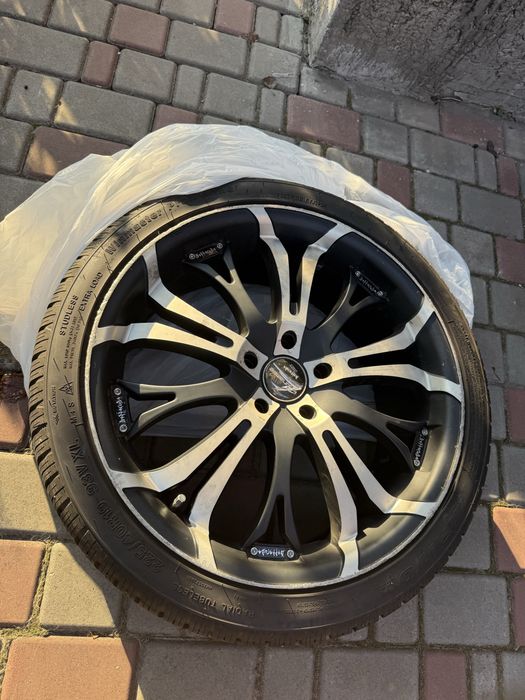 Продам комплект дисків R19