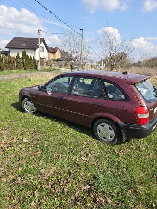Продам Мазду 323f