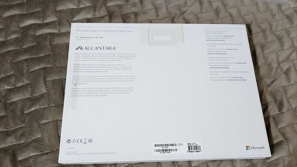 Фирменная клавитура Microsoft surface type cover 4 alcantara