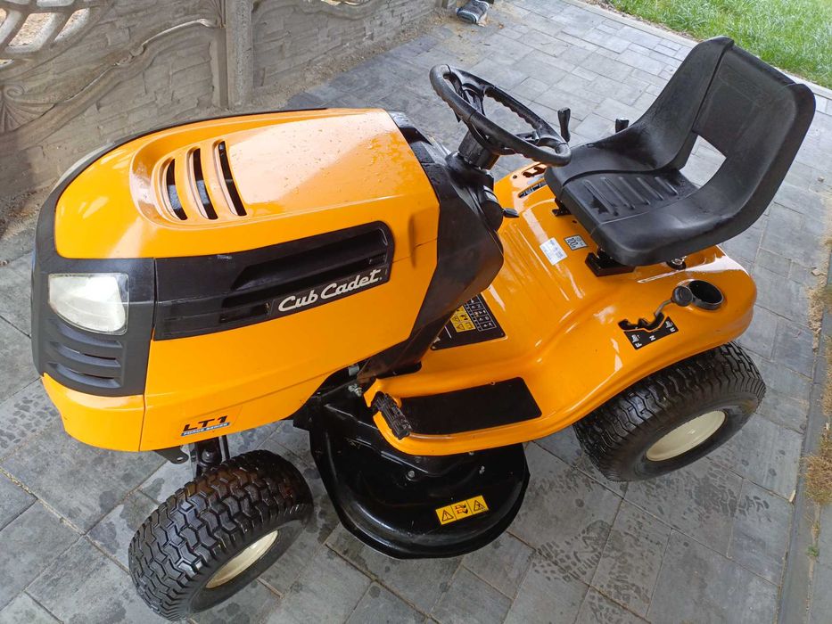 Kosiarka traktorek Cub Cadet 13 kM 2021 r ideał (stiga, Husqvarna)