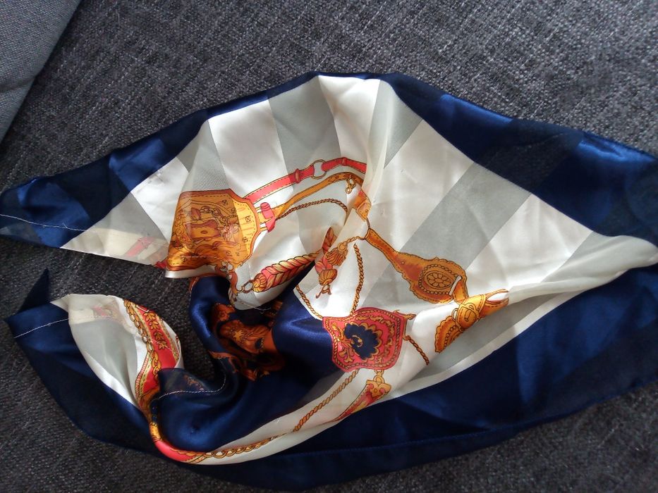 Apaszka chustka trójkątna