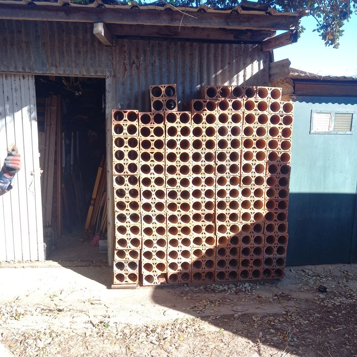 Garrafeira dupla redonda