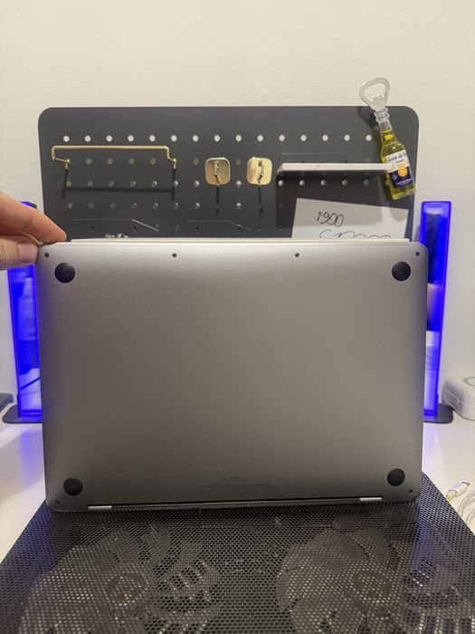 MacBook Pro 13 2017 i5 250GB 8GB RAM A1708 Intel Tytanowy Bdb stan