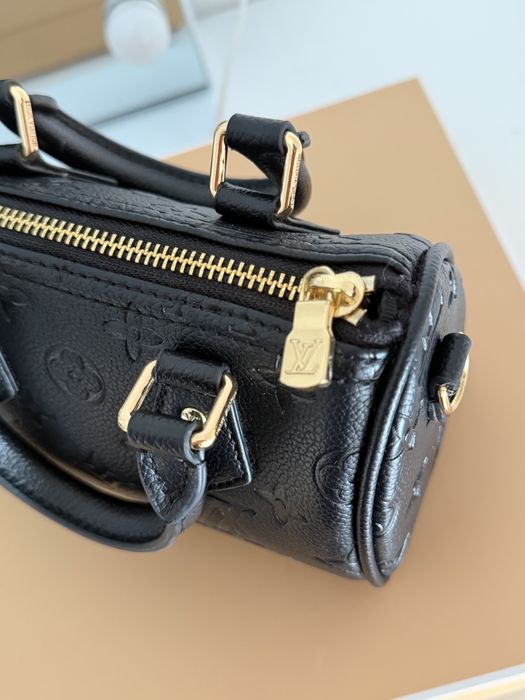 Louis Vuitton Nano Speedy em couro Monogram Empreinte preto