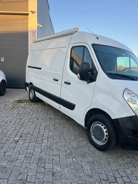 Renault master 2.3dci l2h2 com refrigeração poucos km no estado de impecável.