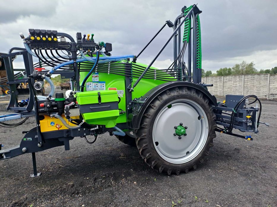 Nowy opryskiwacz ciągany TOLMET BRUNO – 1000–2500 l, belka 12–18 m